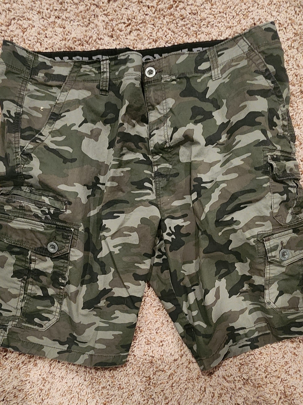 Men's Camo Cargo Shorts - Olive Green